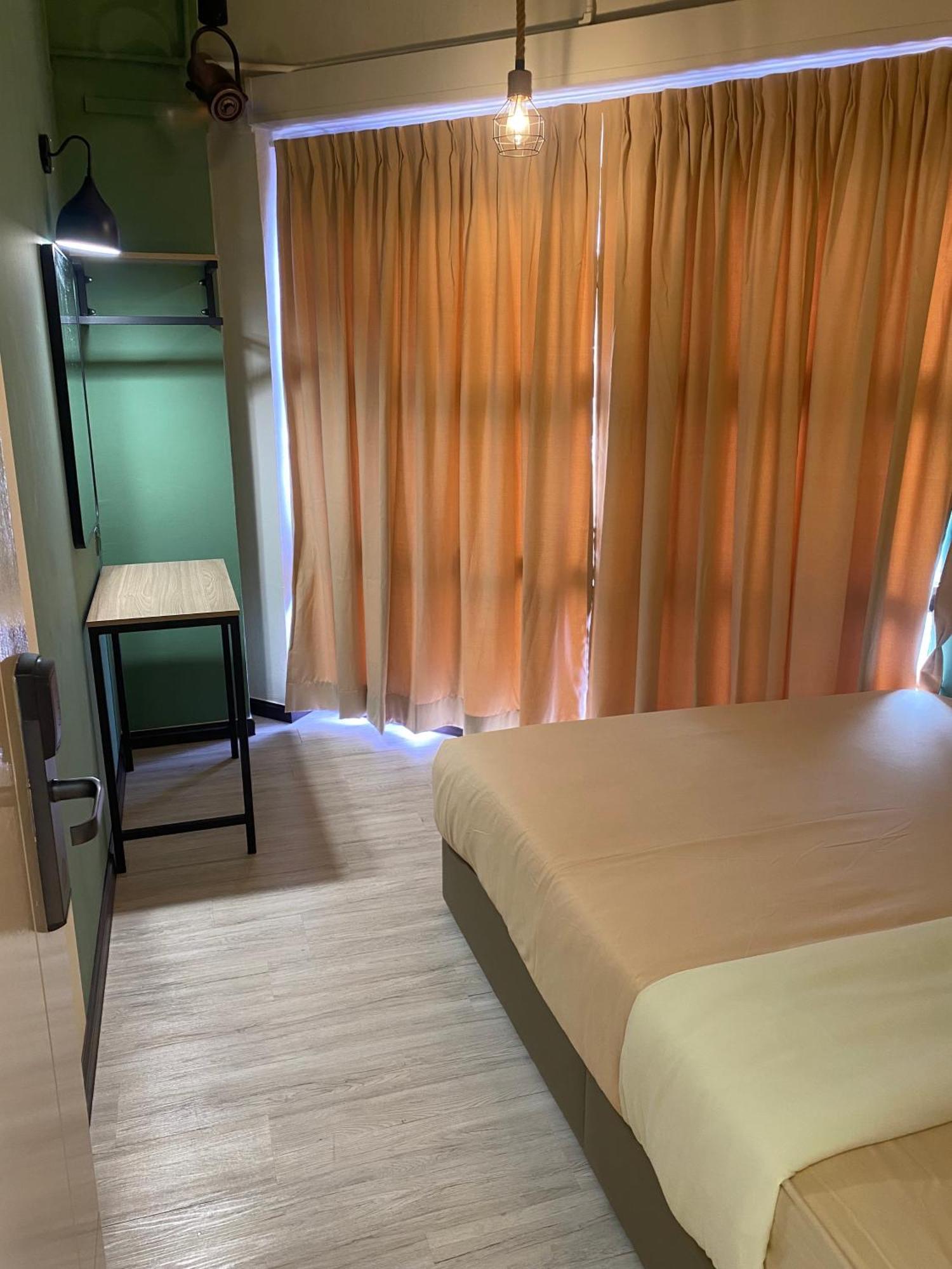 Clock Inn Backpackers Hostel Tanah Rata Ngoại thất bức ảnh